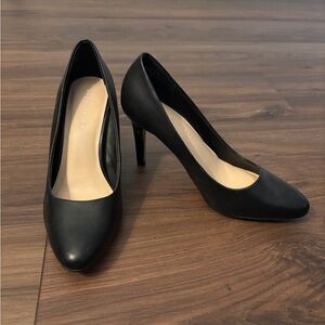 Kelly & Katie Tiana heels. Never worn